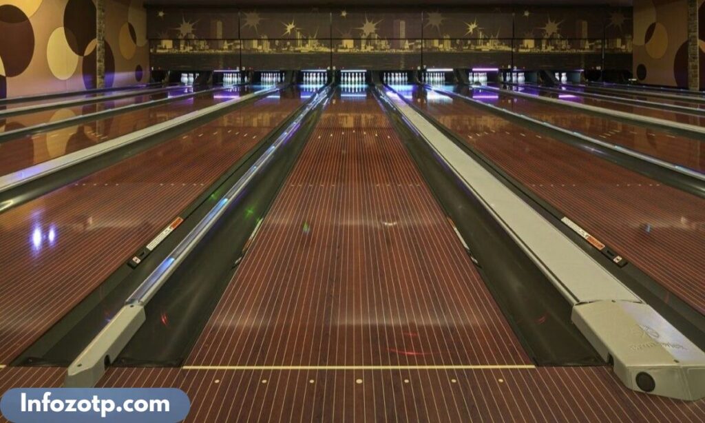 Full Bowling Lane With Approach Area